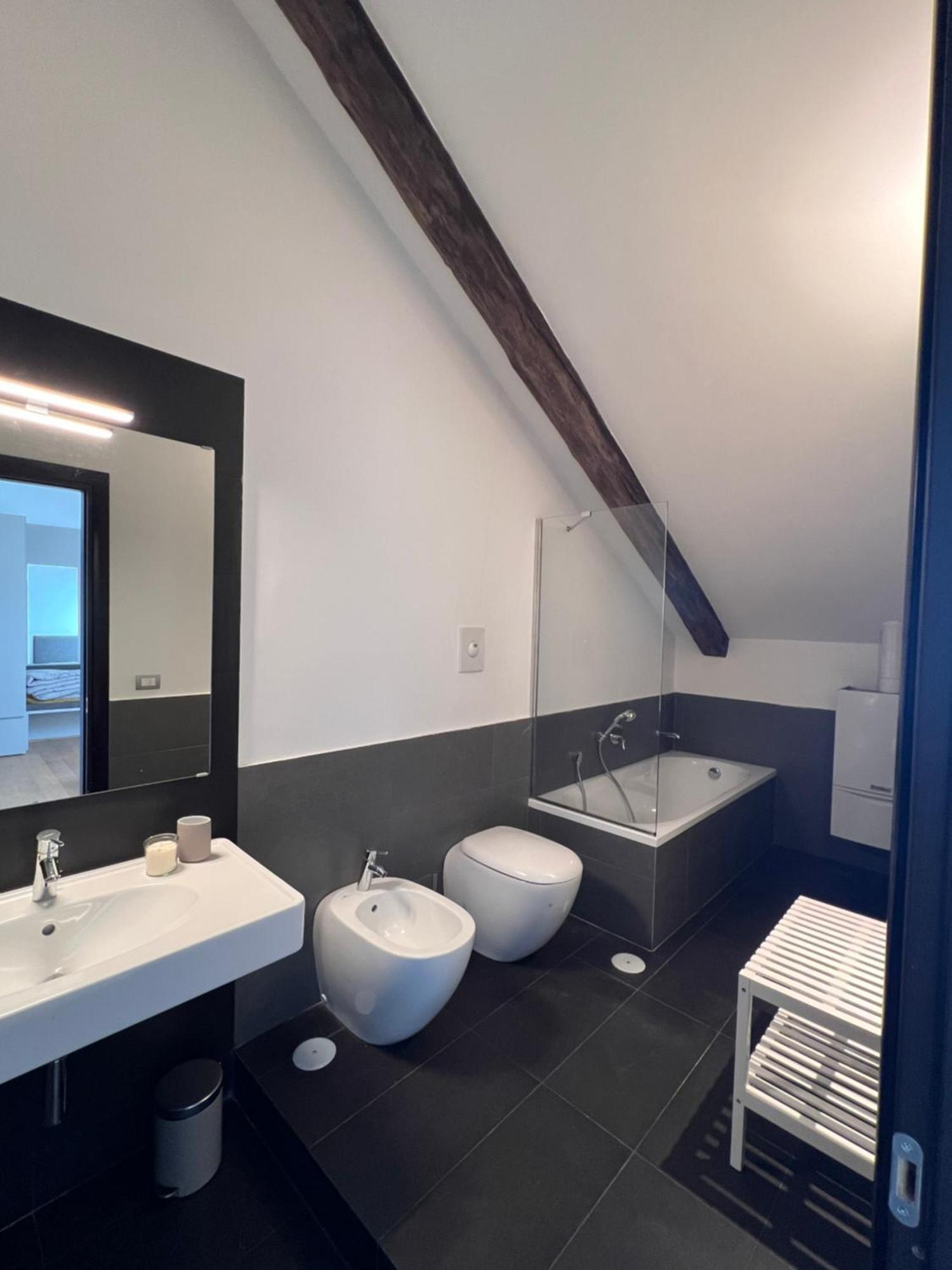 Unonoveuno Luxury Apartment Naples Exterior photo
